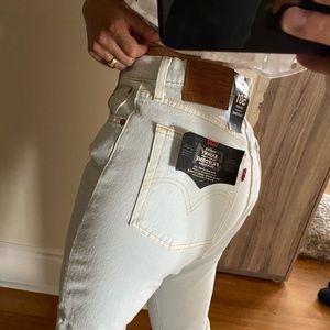 LEVIS 501s very light blue boyfriend jeans